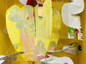 Construção da maquete do projeto eleito, com a colaboração de todos os alunos das turmas.